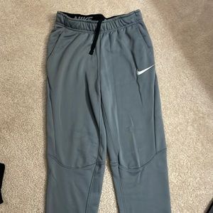 Nike Dri-Fit Sweatpants Youth Large (Gray)